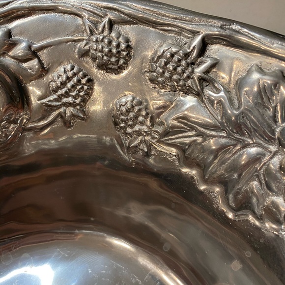 Napa Valley Noble Excellence Silver Fruit Bowl 🍉 - Picture 3 of 16